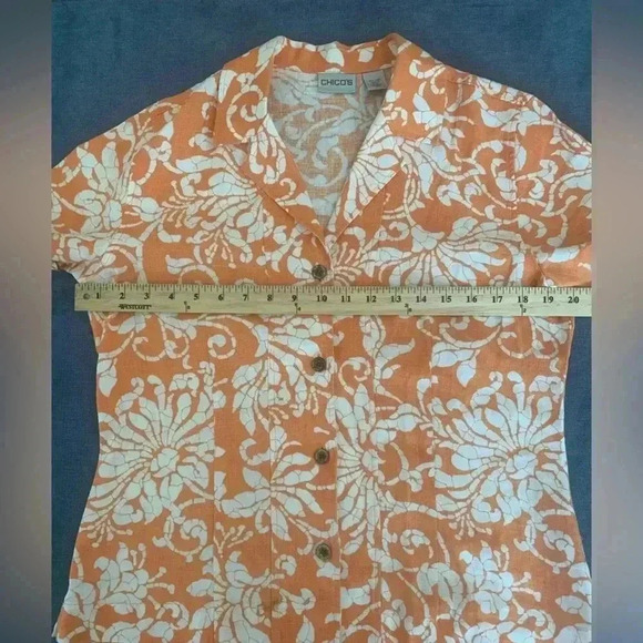 Woman’s Chico’s Orange Paisley Linen Short Sleeve Button Down Vacation Top Sz1 - Picture 8 of 9